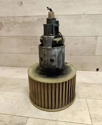 Audi 100 200 5000 C3 Heater fan/blower 0130111112