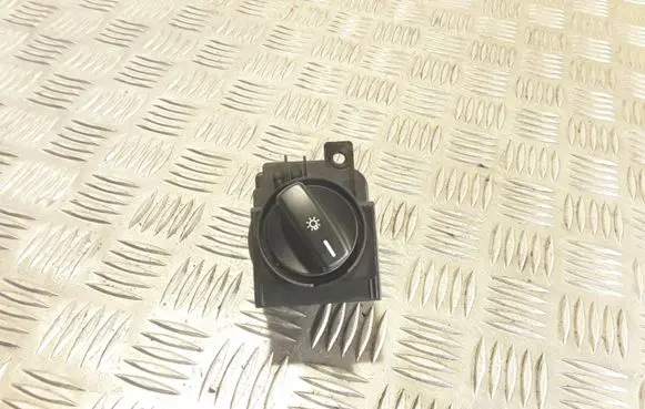 Mercedes-Benz A W169 Light switch A1695452704