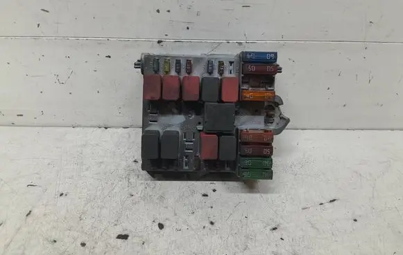 Peugeot Boxer Fuse module 1332043080