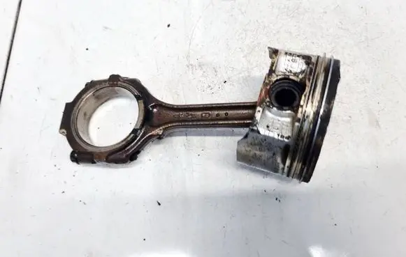 Nissan Murano Z50 Piston with connecting rod 