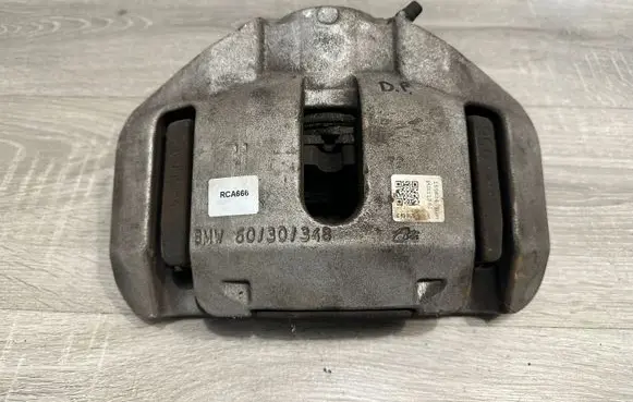 BMW 5 E60 E61 Front brake caliper 6030348