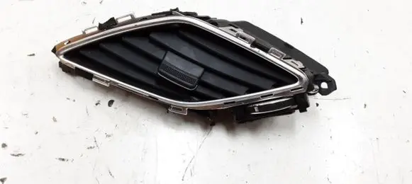 Hyundai i40 Dash center air vent grill U9D52 5565 974103Z000