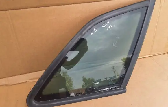 Seat Ibiza IV (6J,6P) Rear side window