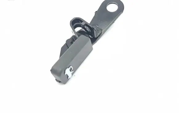 Maserati Quattroporte Engine bonnet (hood) release handle