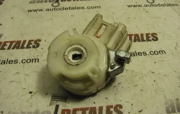 Toyota Corolla Verso E121 Ignition lock contact 