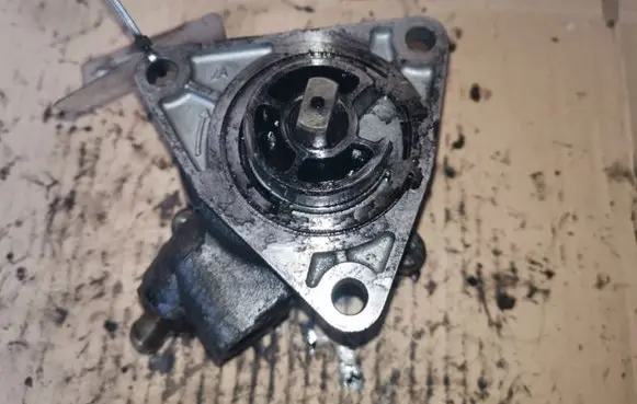 Fiat Punto (188) Vacuum pump 46771105