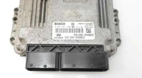 Hyundai ix35 Engine control unit/module 391992ABB3