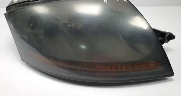Audi TT Mk1 Headlight/headlamp 8N0941004AK