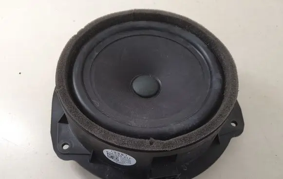 Audi Q2 - Rear door speaker 83A035411
