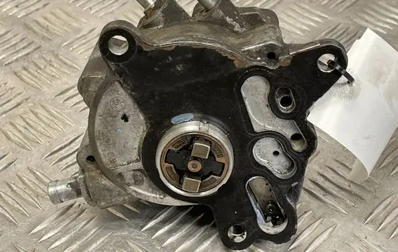 Seat Leon (1P) Vacuum pump 03G145209C