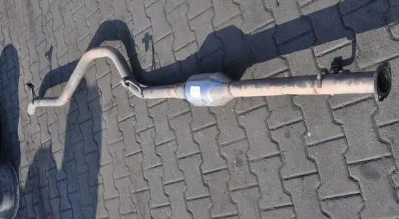 Toyota Hilux VIII Rear muffler/silencer tail pipe 