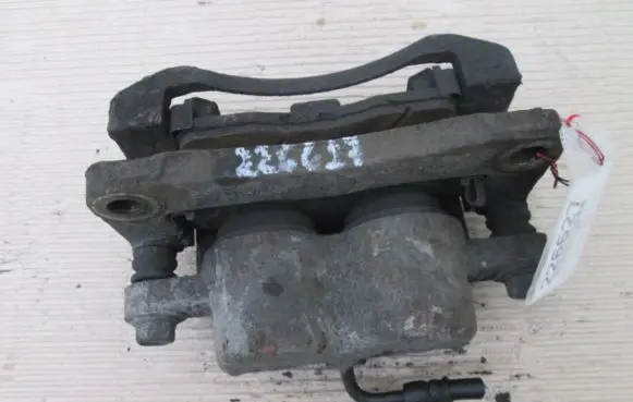 KIA Carnival Front brake caliper