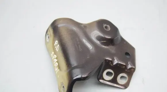 Skoda Fabia Mk3 (NJ) Fender mounting bracket 6V0821142