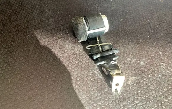 Ford Galaxy Front seatbelt 6987706