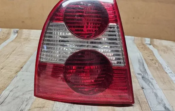 Volkswagen PASSAT B5.5 Rear/tail lights 3B5945095AE