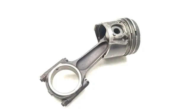 Citroen C5 Piston with connecting rod 