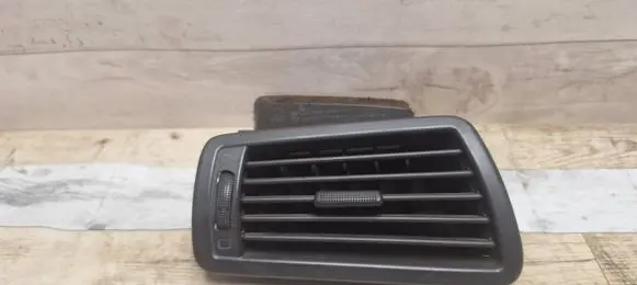 Peugeot 807 Dash center air vent grill 1484109077 1491964077