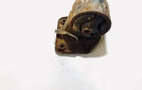 Mitsubishi Lancer Engine mount bracket mb871603