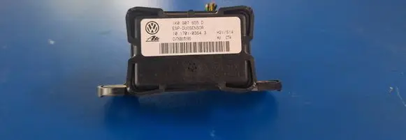 Volkswagen Golf V ESP acceleration yaw rate sensor 1k0907655D