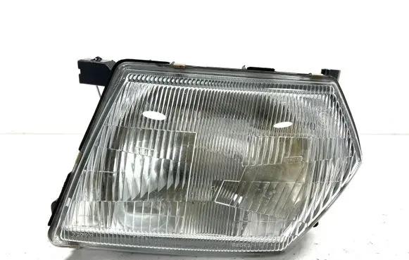Nissan Patrol 4W60 Headlight/headlamp E131250262