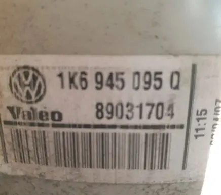 Volkswagen Golf V Rear/tail lights 1K6945095Q