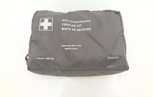 BMW 2 F46 First aid kit 7263439