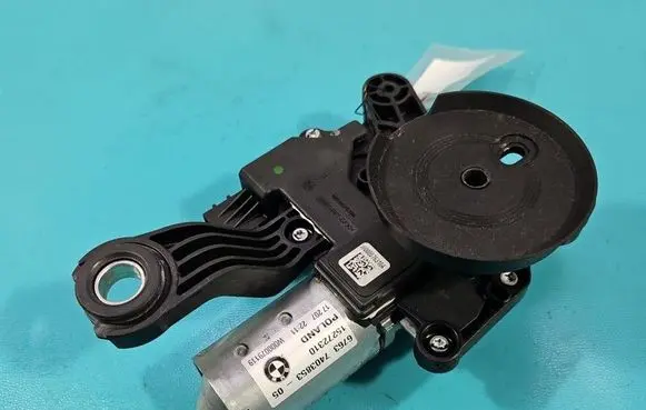 BMW 5 G30 G31 G38 Rear window wiper motor 740385305 IMPRK1591973