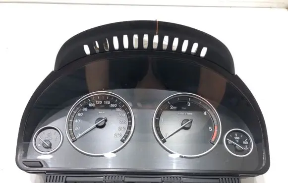 Speedometer (instrument cluster)