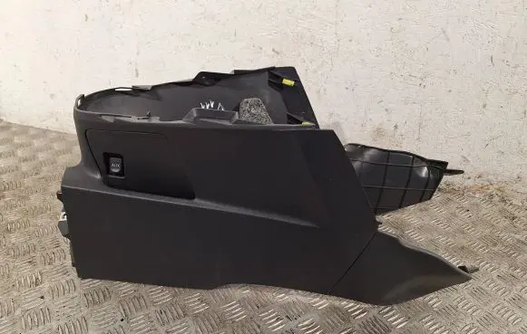 Toyota Verso Center console 554320F050B0 588160F010