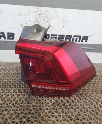 Volkswagen Tiguan Rear/tail lights 5NA945208B 290716