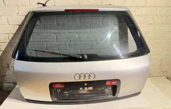 Audi A6 S6 C5 4B Tailgate/trunk/boot lid