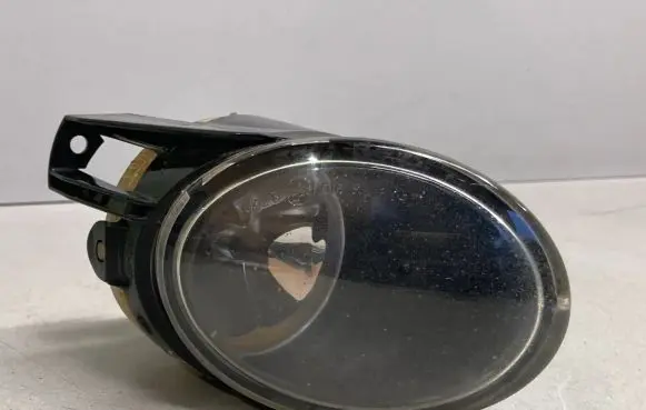 Volkswagen PASSAT B6 Front fog light 27129400