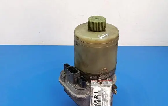Volkswagen Polo Power steering pump 6Q0423156S