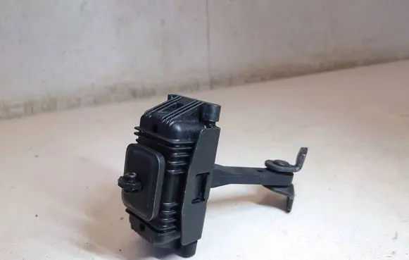 Mercedes-Benz Vito Viano W639 Front door check strap stopper A6397200016 6397200016