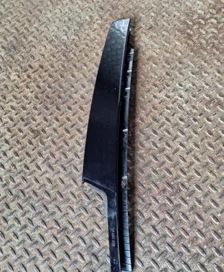 BMW 1 F40 Front door glass trim molding 7452378