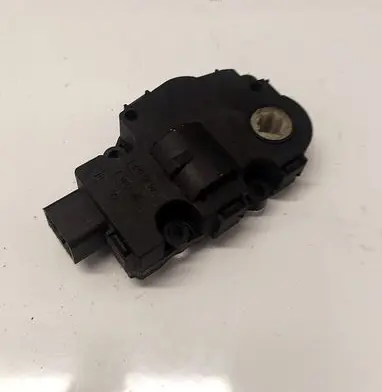 Mercedes-Benz B W245 Air flap motor/actuator 410475520