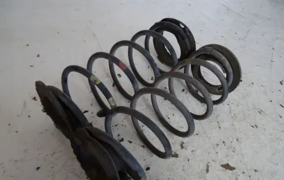 Hyundai i20 (GB IB) Rear coil spring