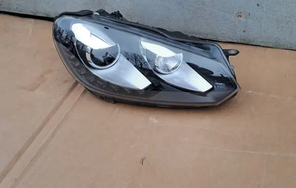 Volkswagen Golf VI Headlight/headlamp 5K1941752D