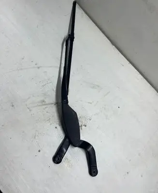 Mercedes-Benz E W211 Front wiper blade arm