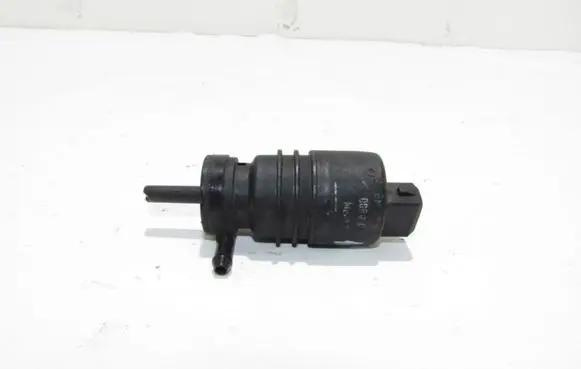 Opel Omega B2 Windscreen/windshield washer pump