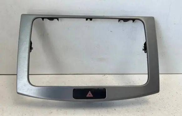 Volkswagen PASSAT CC Radio/GPS head unit trim 3AA858069