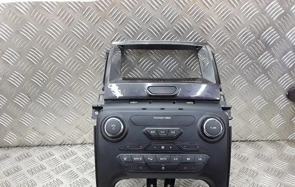 Ford Ranger Climate control unit lb3t18e245fc3ga8