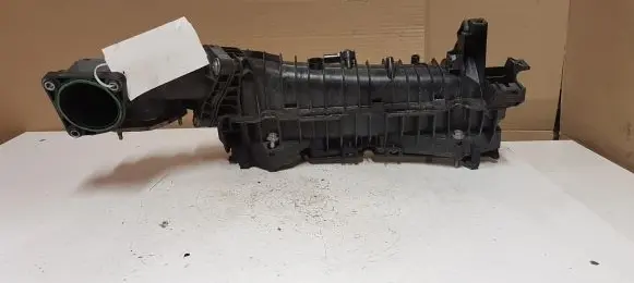 BMW 1 F20 F21 Intake manifold 850640606 8506406 780799106