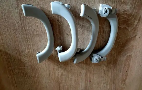 Front interior roof grab handle