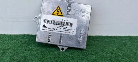 Mercedes-Benz C W203 Xenon control unit/module 130732907202GSC