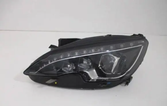 Peugeot 308 Headlight/headlamp 9800546480