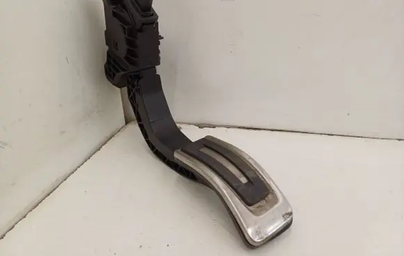 Audi S5 F5 Accelerator throttle pedal 8W1723523A