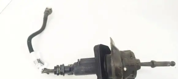 Mazda 3 I Clutch master cylinder 
