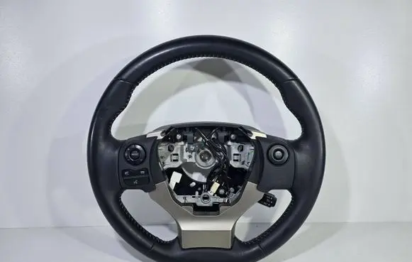 Lexus CT 200H Steering wheel