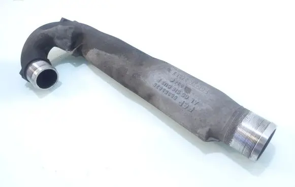 Opel Zafira B Intercooler hose/pipe 55353825